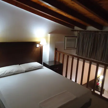 Zachos Lejlighedshotel Troulos