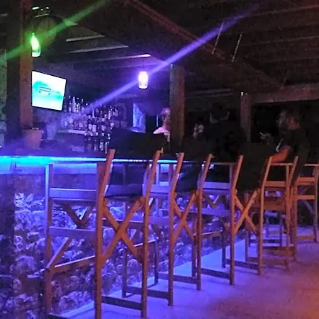 公寓式酒店 Zachos