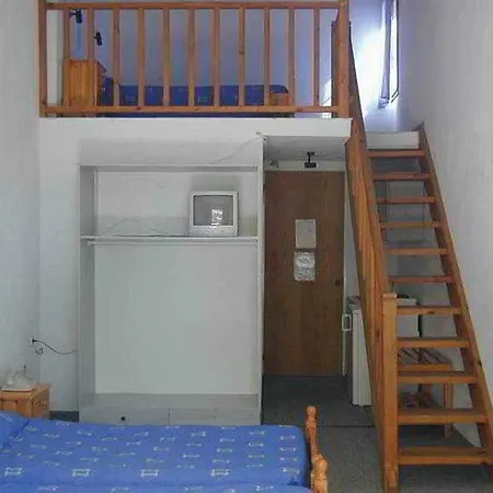 Zachos Lejlighedshotel Troulos