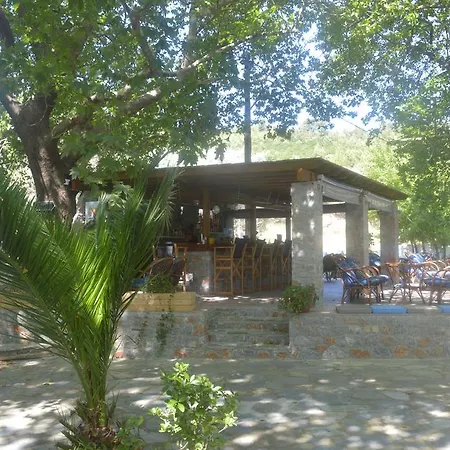 Hotel de apartamente Zachos Troulos